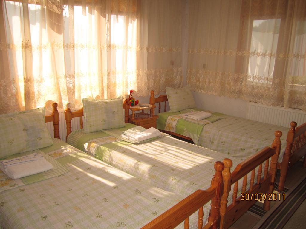 Kristal Guest House Trigrad Exterior photo