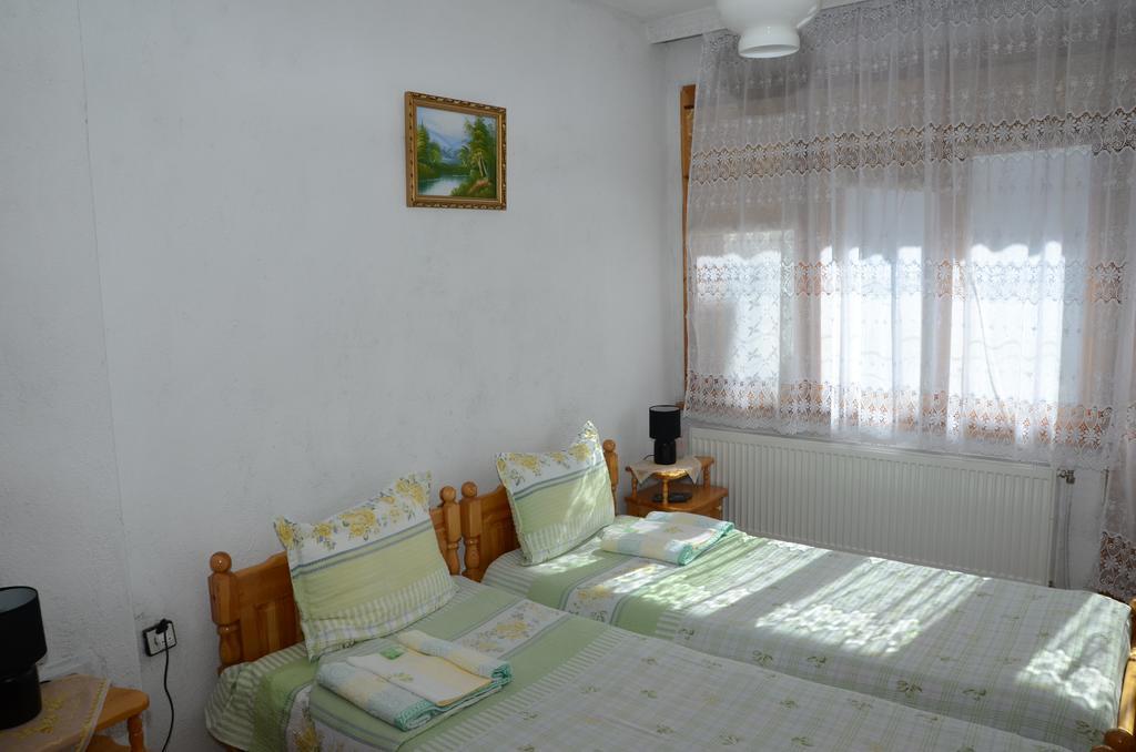 Kristal Guest House Trigrad Exterior photo