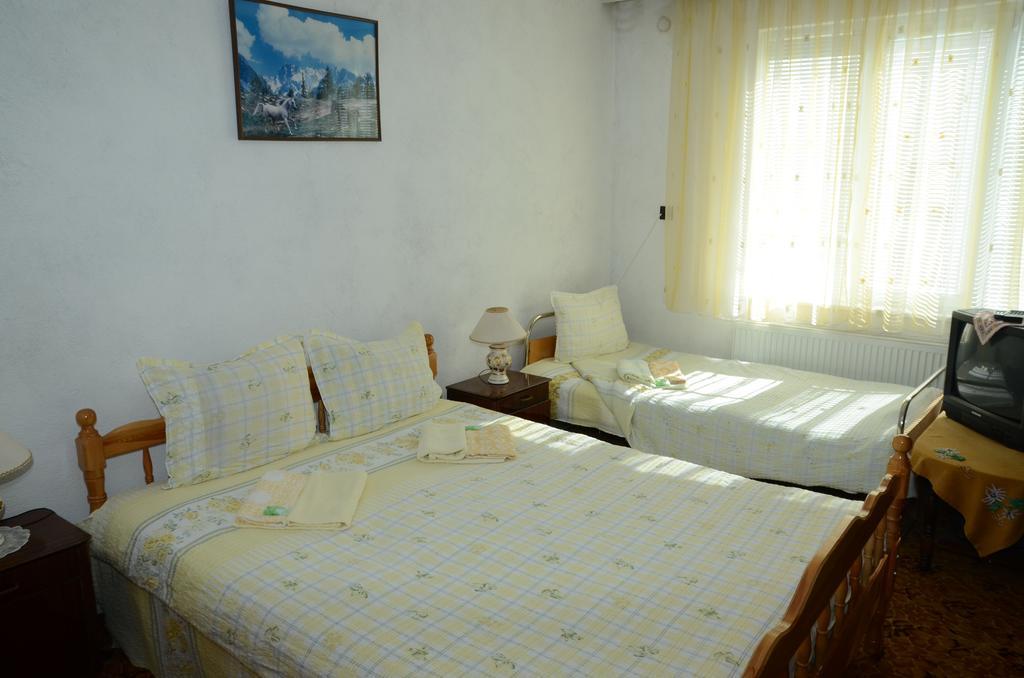 Kristal Guest House Trigrad Exterior photo